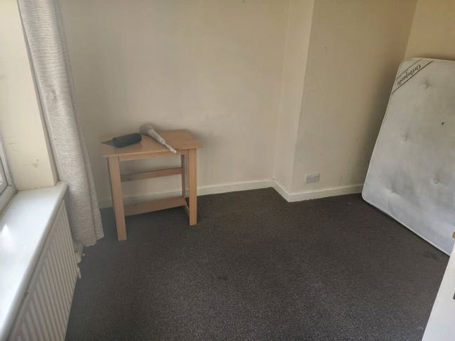 Room to let  Main Photo