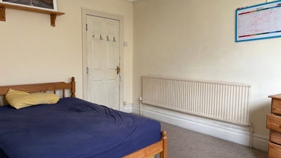 Double Room on Coronation Road Main Photo