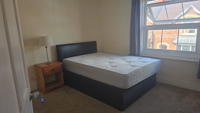 Double room available  - 22nd April  reduced ! Main Photo