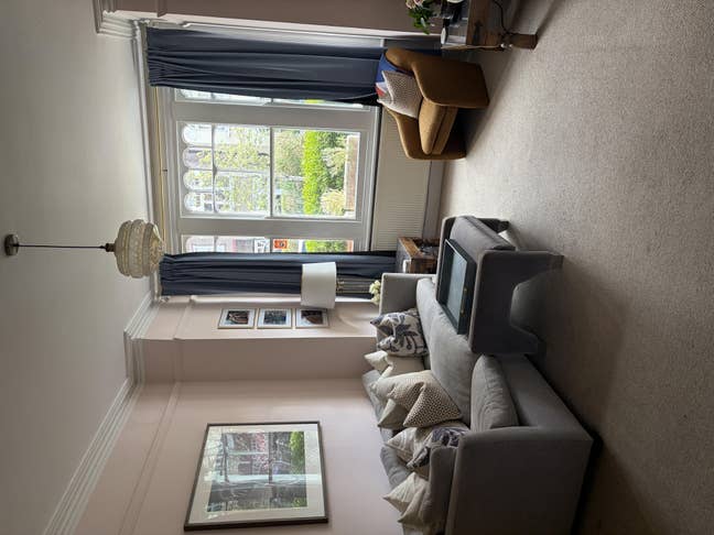 Room's available in gorgeous Wimbledon Park home!  Main Photo