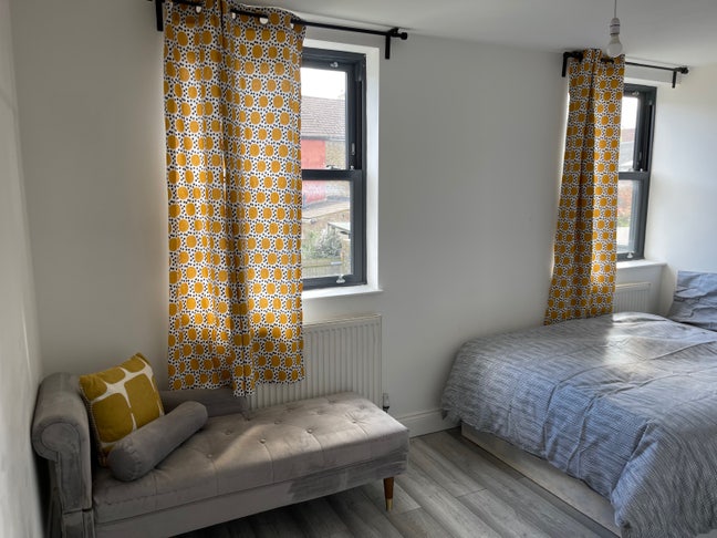 Beautiful newly refurbished house ready to rent  Main Photo