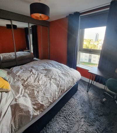 Double ensuite room in modern flat Main Photo