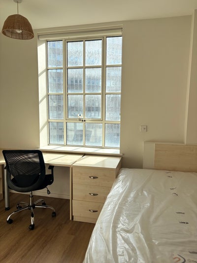     Room Available Now – Flexible Move-in Main Photo