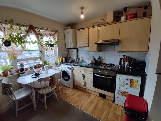 Double room on Lewes Road available in May Main Photo