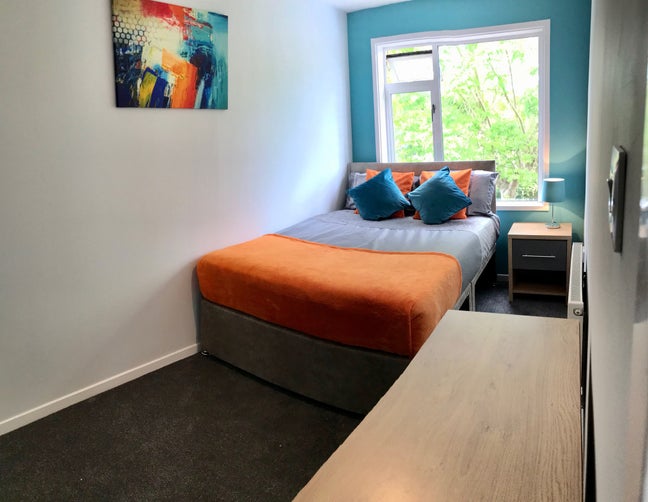 ✨ En-suite room close to city hospital ✨ Main Photo