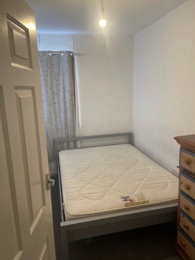 Single Room for Rent in a Serene Environment  Main Photo