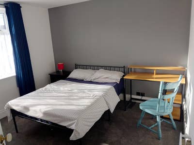 Large bright double in warm clean house Main Photo