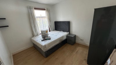 Furnished Room Available in Ilford - Bills inc Main Photo