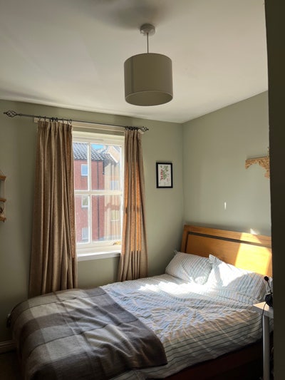Double Room with Private Bathroom in 2-Bed Flat Main Photo