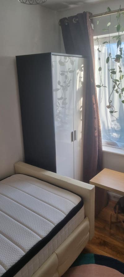 Single room Main Photo