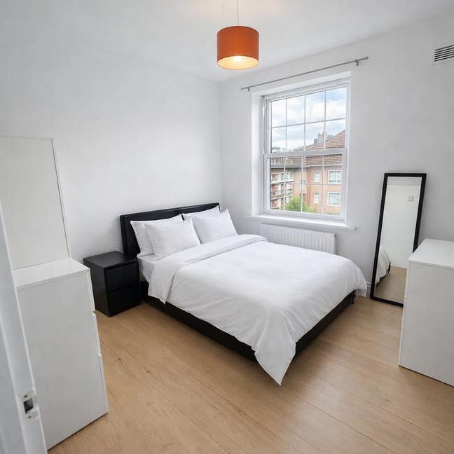 🚆15 Mins to anywhere in LONDON Main Photo