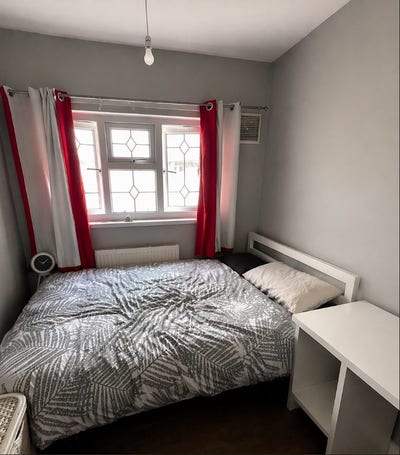 ⭐Poplar| Bills Included | Garden Access | Devon Rd Main Photo