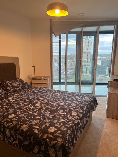 Modern Room in Stratford - Available immediately Main Photo
