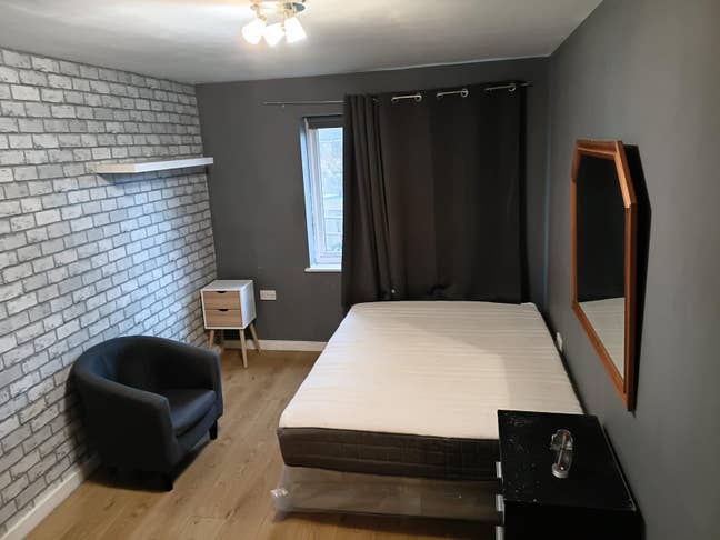 Modern Double Room in SE16 2RT – Bills Included Main Photo