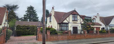 Luxury Rooms in Bungalow – Seven Kings – IG3 Main Photo