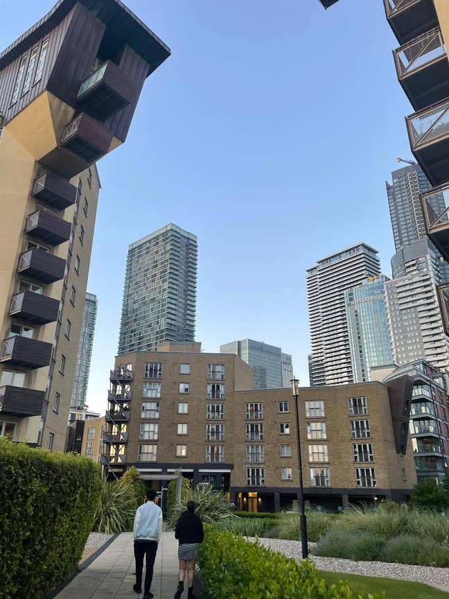 Double Bedroom in Canary Wharf  Main Photo