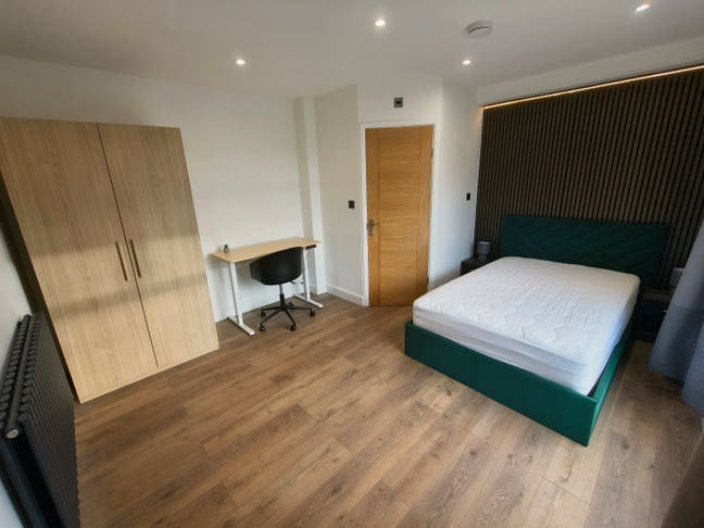 PhD/PG Only - Ensuite Double Rooms- 10 Mins To Uni Main Photo