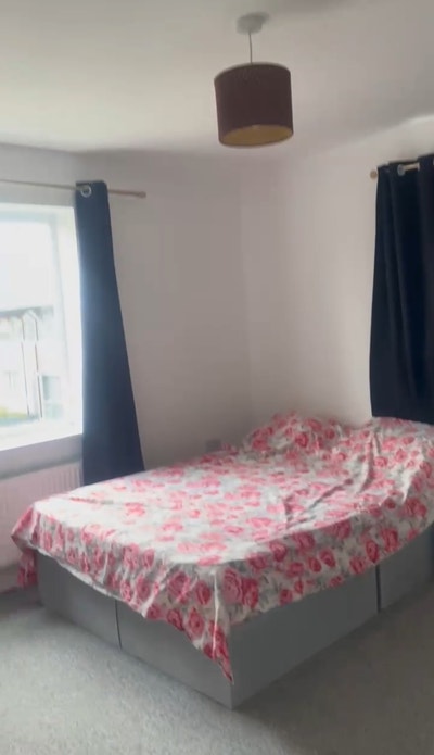 Large Furnished Double Bedroom for Rent Main Photo