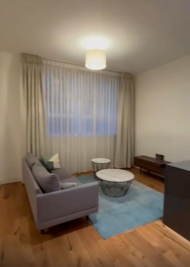 Room space available in a 2BHK Main Photo