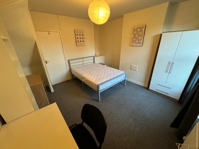 Student Room Available-Beeston, Nottingham-115ppw Main Photo
