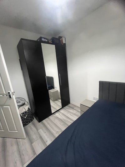 Single room for rent Main Photo