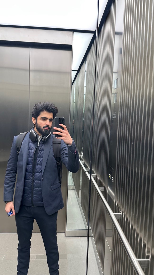 Room needed by professional Main Photo