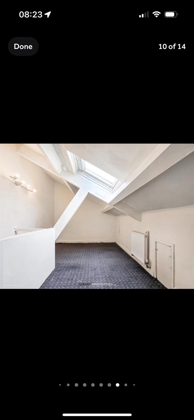 Double room (attic) available ASAP!! Main Photo