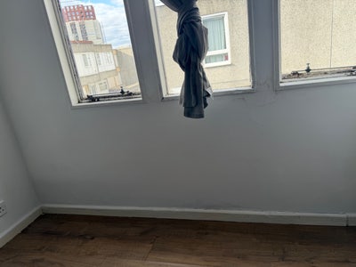 One double room to rent  Main Photo