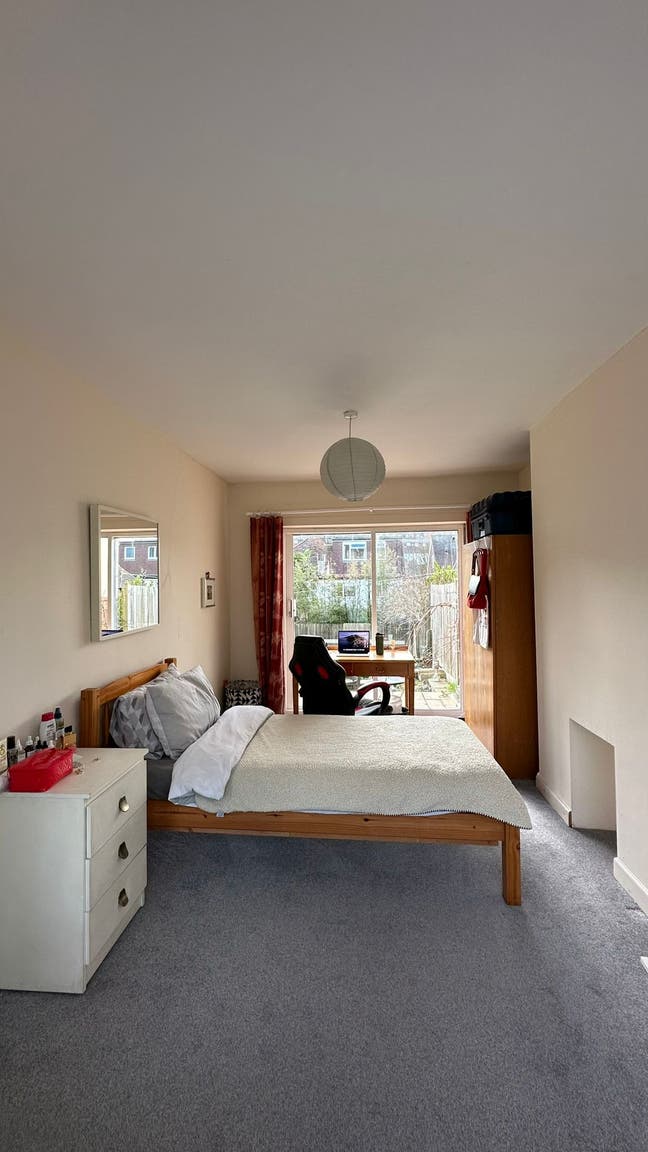 Fully Furnished Double Room Main Photo