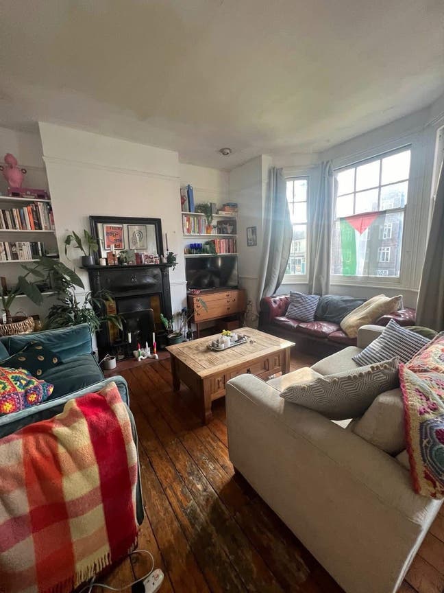 Hackney Downs En Suite Loft Room Main Photo