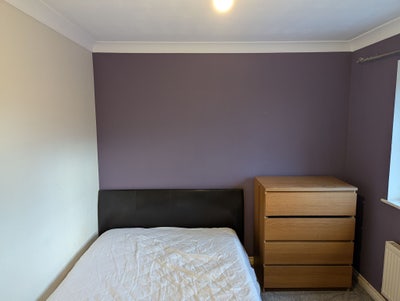 Single large Room Main Photo