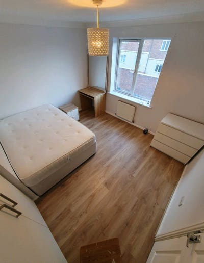 Modern double rooms in Heaton - ALL bills included Main Photo