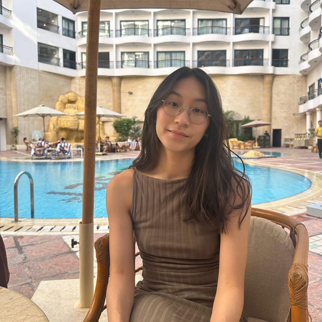 Professional looking for a flatshare in Z1-2 Main Photo