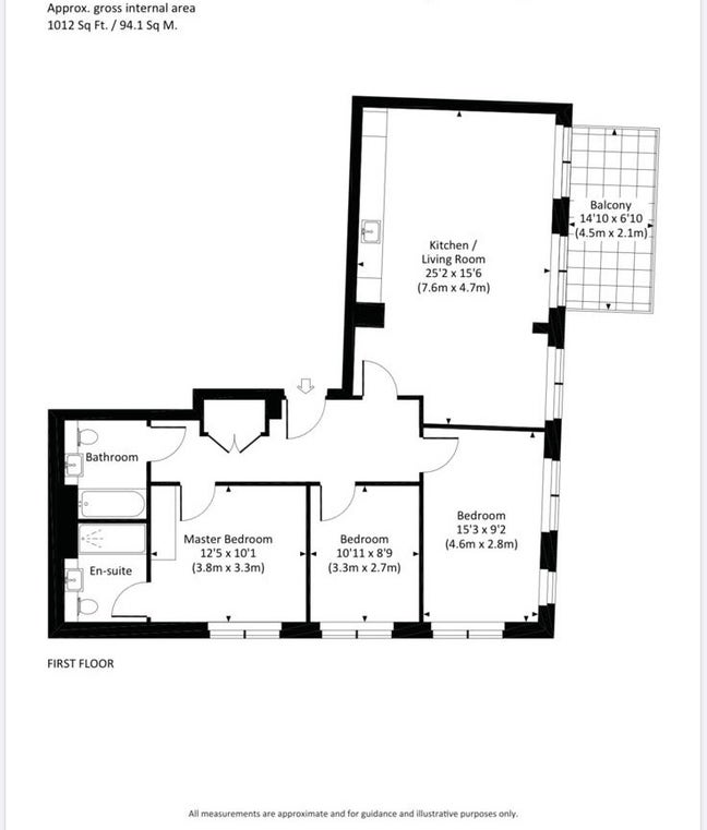 Double room in a 3-bed flat in East London (E15 Main Photo