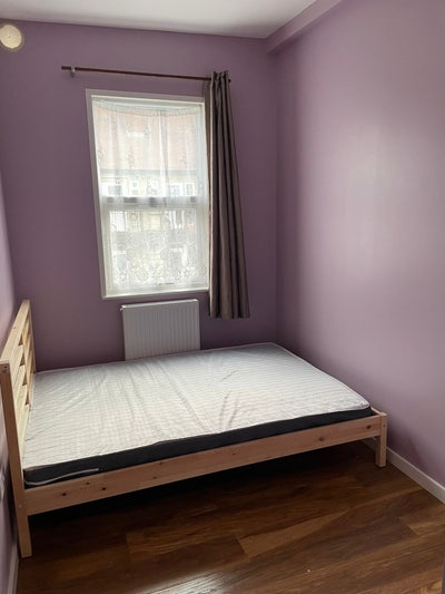 Double Bedroom  Main Photo