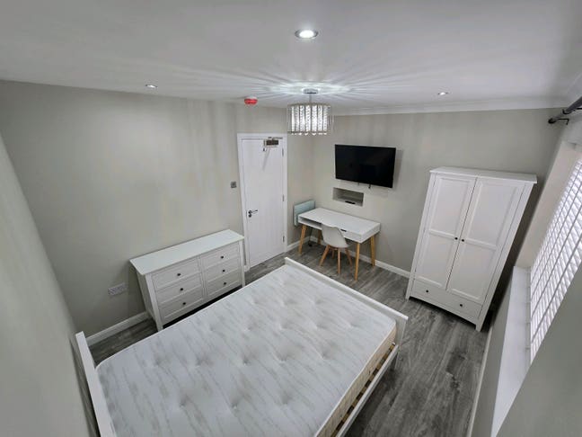 Room for rent ( house share ) Bills inc Main Photo