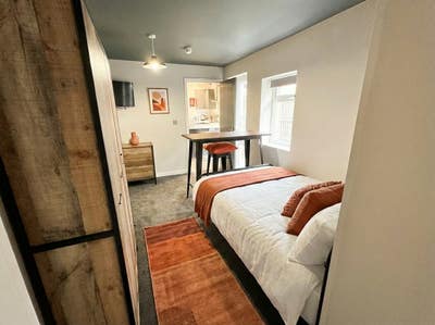 Low Deposit - &pound;50 Discount - Modern Studio NG4 Main Photo