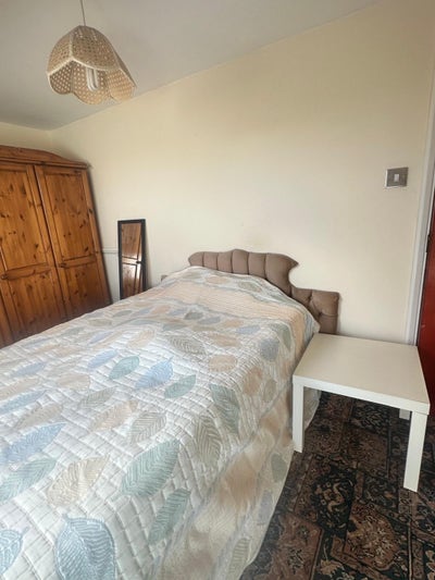 Double room to let - central Harrow  Main Photo