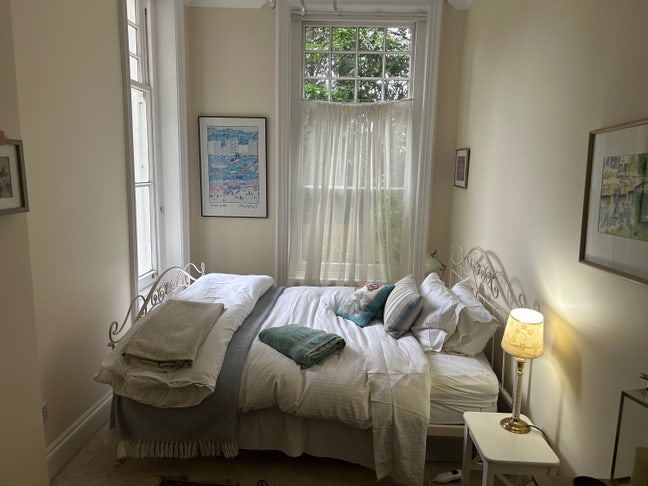 Double room to rent  Main Photo