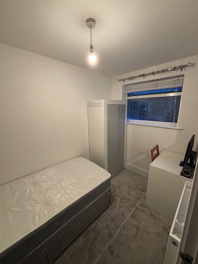 Single Room In Clean And Friendly House Main Photo