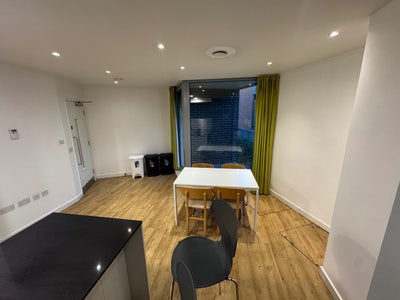 En-suite, UCL student only! 250pw near UCL Main Photo