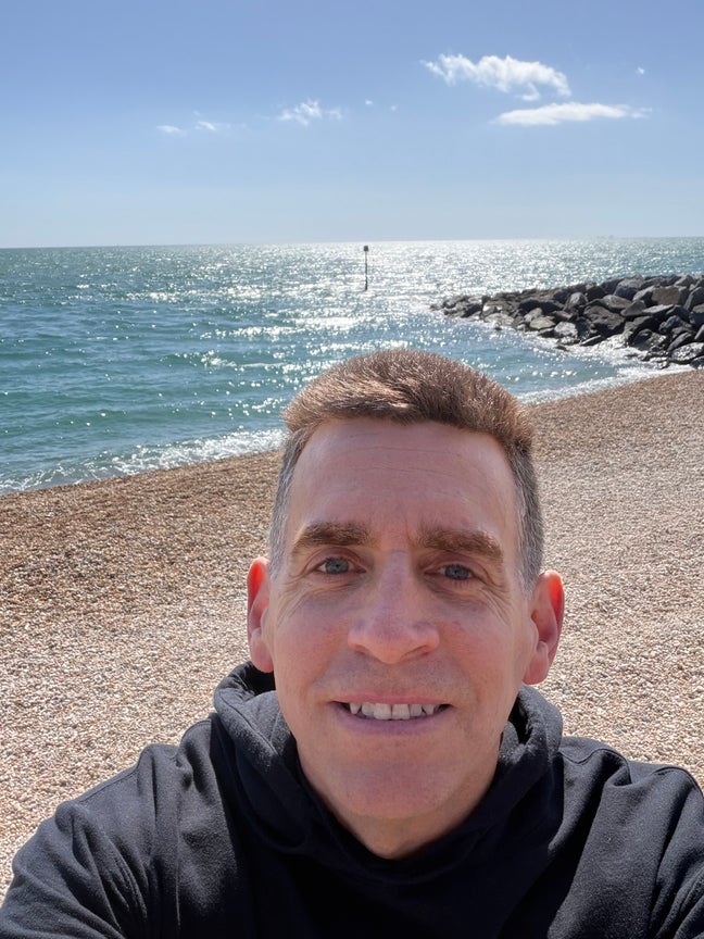 I am a professional male aged 55. I am lookin... Main Photo