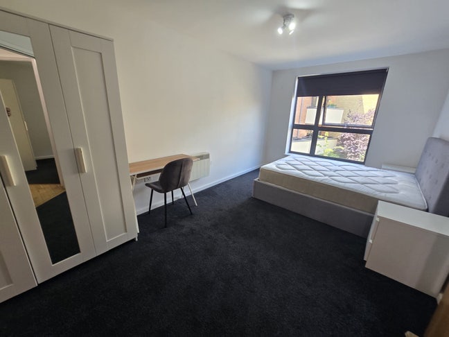 1 Bedroom available in Bermondsey  Main Photo