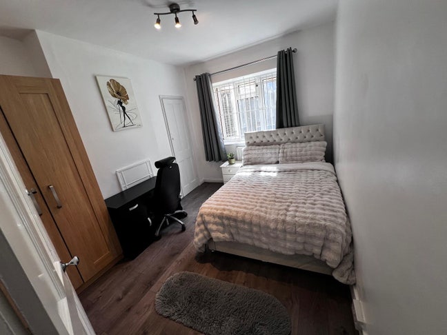   Double room – London Bridge  SE1  Main Photo