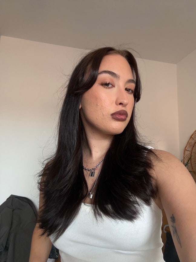 Professional Female seeks a double room Main Photo