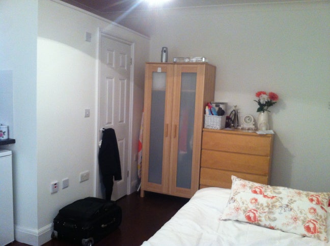 Self Contained Studio in a Hmo Property Main Photo