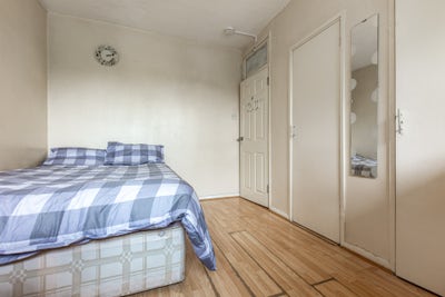 Double Room in a Shared Flat – E3 🏠 Bow Main Photo