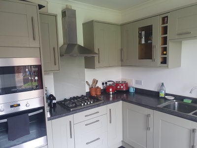 Unfurnished room in Pill  Main Photo