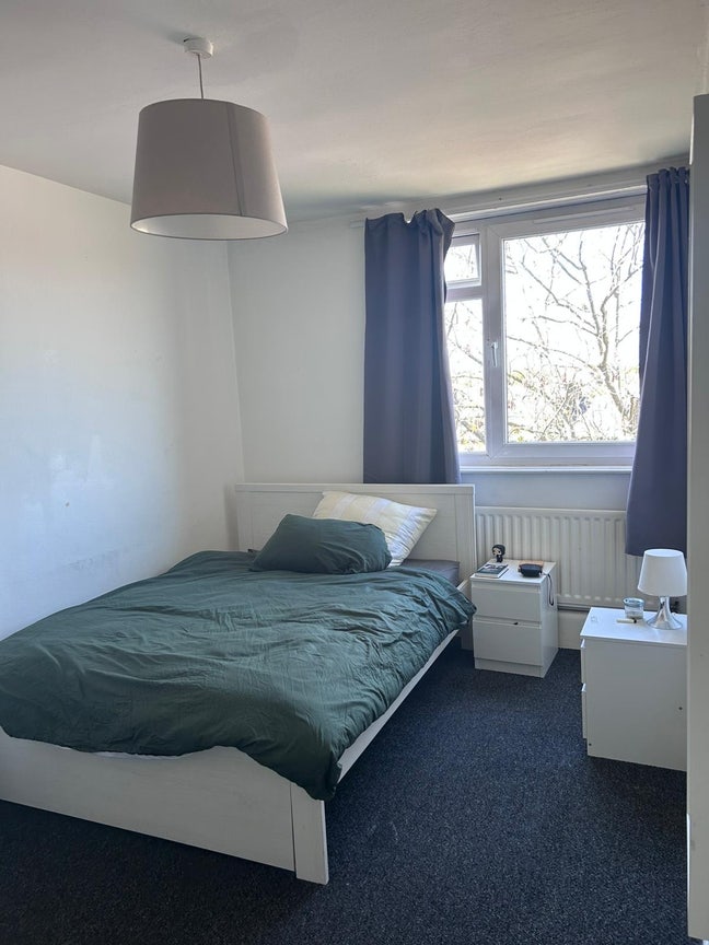 Double Room available for rent Main Photo