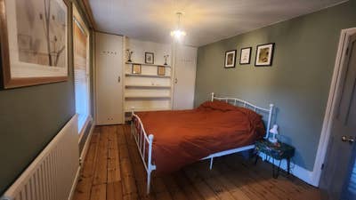 Spacious Double Room in Quiet, Peaceful Home  Main Photo